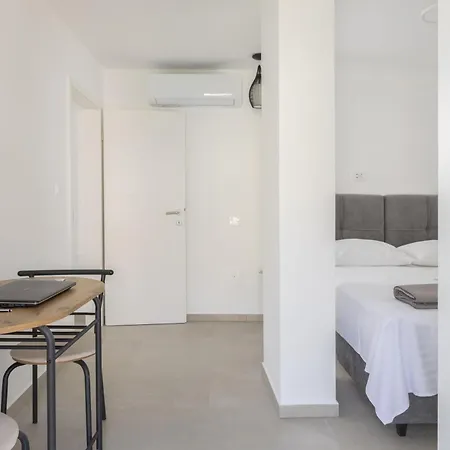 Amfora 2 * Podgora (Split-Dalmatia)
