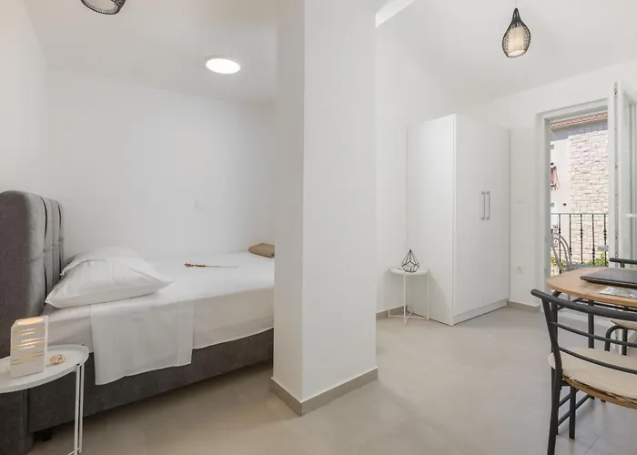 Amfora 2 Podgora (Split-Dalmatia)
